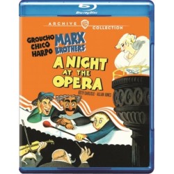 A Night at the Opera (1935)...